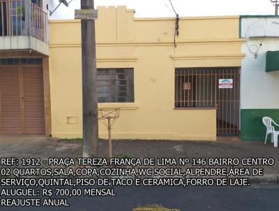 Casa para Locação, em Araguari, bairro CENTRO, 2 dormitórios, 1 banheiro